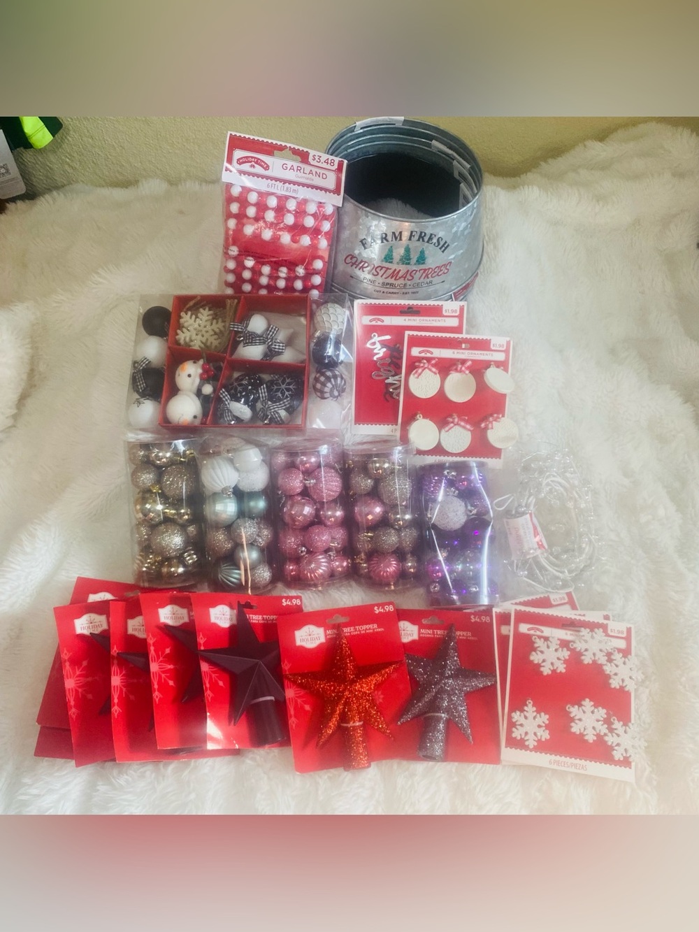 Holiday Time Mini Christmas Tree Ornaments Stars Metal Tree Collars 28 Pieces